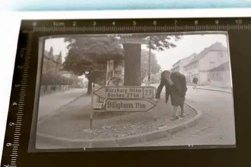 tolles altes Negativ - Wegweiser Billigheim, Würzburg - Litfasssäule Persil Werb