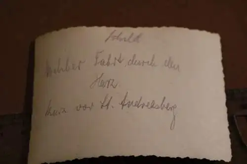 altes Foto - drei Soldaten mit Oldtimer im Schnee , kurz vor St. Andreasberg 
