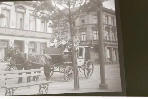 zwei tolle alte Negative DUISBURG RUHRORT GASTHAUS " POSTKUTSCHE " mit Postkutsc