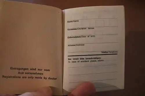 toller alter unbenutzter Gesundheits-Pass  50-70er Jahre ??
