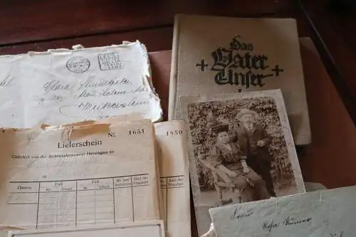 kleines Konvolut Papierkram Briefe von 1944 usw. 