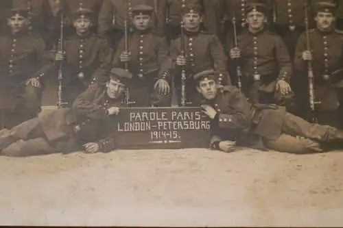 tolles altes Gruppenfoto - Soldaten - Parole - Paris, London, Petersburg 1914-15