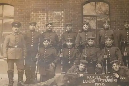 tolles altes Gruppenfoto - Soldaten - Parole - Paris, London, Petersburg 1914-15