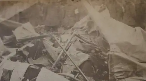 altes Foto - abgestürzter englischer Flieger, Pilot  bei Douai 1917