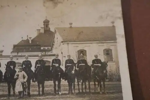 tolles altes Foto - Gruppe Soldaten zu Pferd - Kavallerie - Straubing 1912