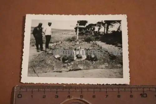 altes Foto - Soldatengräber französischer und belgischer Soldaten 24.05.1940