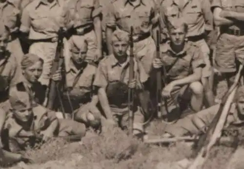 tolles altes Gruppenfoto - Soldaten Zielscheibe - Fliegerhorst Sizilien ??