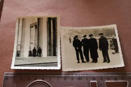 zwei alte Fotos - Matrosen in Paris 