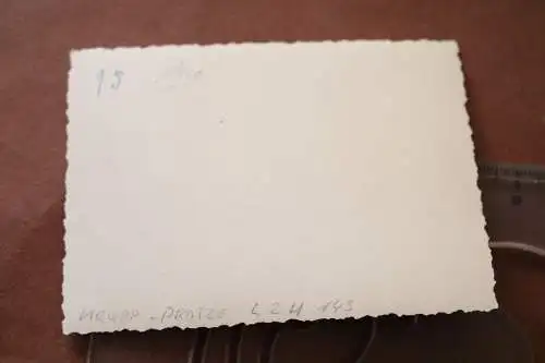 altes Foto - zerstörtes SdKfz - Schild nicht fahrbereit 