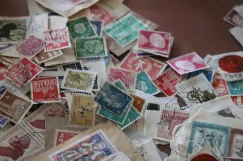 Briefumschlag mit alten Briefmarken 
