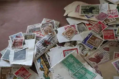 Briefumschlag mit alten Briefmarken 