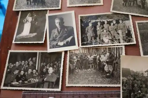 elf alte Fotos eines Soldaten - 