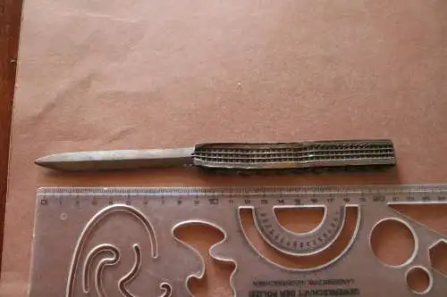 tolles altes Grabenkunststück Brieföffner aus Sprengring 