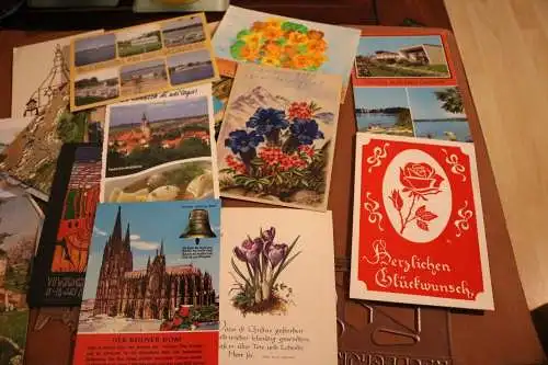 Konvolut  Ansichtskarten , Postkarten, Grusskarten, Orte, usw. 