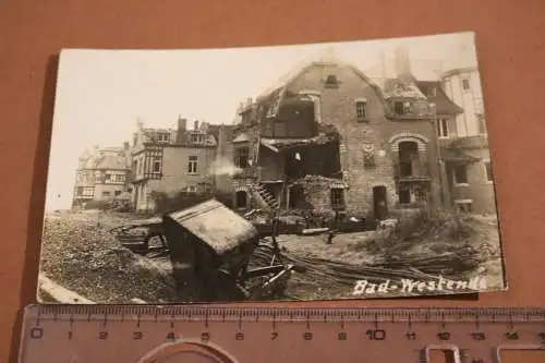 altes Foto - zerstörte Gebäude - Belgien Bad Westende