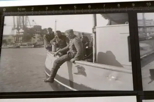 vier tolle alte Negative Soldaten Hafen - Schiffe mit Tarnanstrich Boulogne-sur
