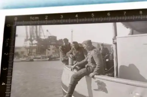 vier tolle alte Negative Soldaten Hafen - Schiffe mit Tarnanstrich Boulogne-sur