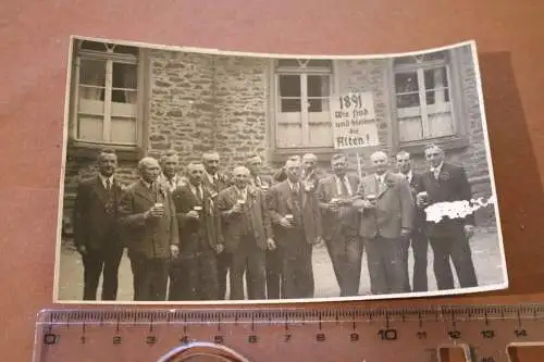 tolles altes Gruppenfoto Männer - Kameraden ?? 1891 wir sind und bleiben die Alt