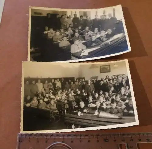zwei tolle alte Fotos - Schulklasse , Klassenraum Einschulung - Alsfeld - 50er J