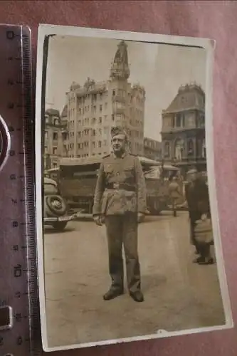 tolles altes Foto - Portrait eines Soldaten   Hintergrund Hotel Siro ?de France