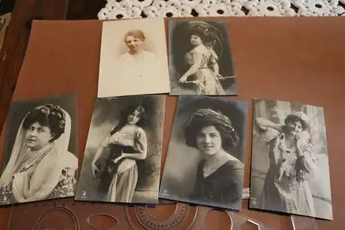 sechs  alte Postkarten, Fotokarten - Portraits Frauen 1900-1920