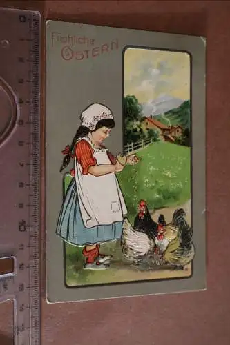 tolle alte Prägekarte - Fröhliche Ostern - Mädchen füttert Hühner  1909