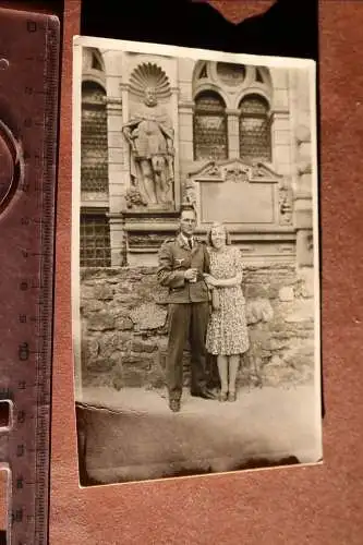 tolles altes Foto Soldat Luftwaffe mit Frau - Schloss Heidelberg 