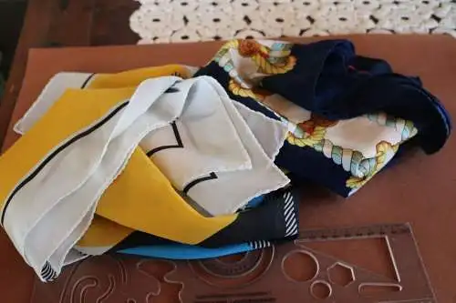 zwei maritime Halstücher - See Schifffahrt 