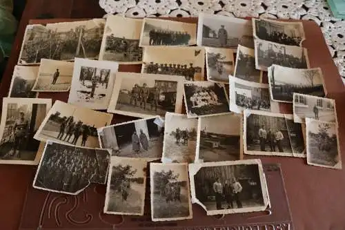 28 alte Fotos eines Soldaten 