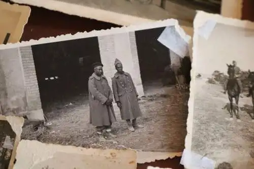 28 alte Fotos eines Soldaten 