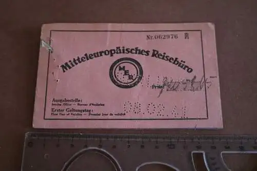 altes Heftchen Mitteleuropäisches Reisebüro , Abschnitte Fahrkarten 1941 (2)