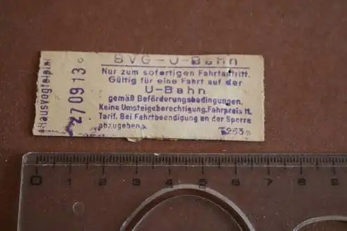 alte Fahrkarte -BVG Berlin  U-Bahn  30-40er Jahre  ???? (3)