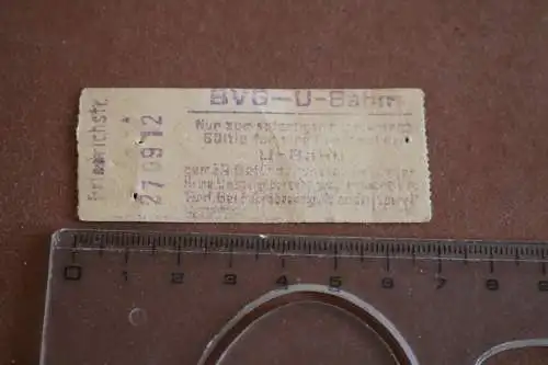 alte Fahrkarte -BVG Berlin  U-Bahn  30-40er Jahre  ???? (4)