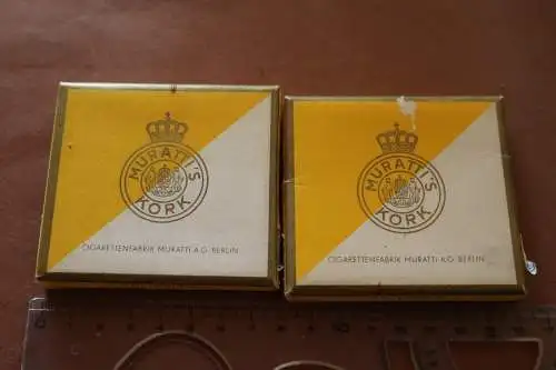 zwei alte Zigarettenschachteln - Muratti´s Kork - Alter ?
