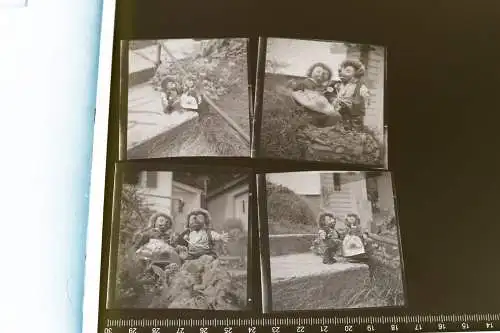 vier tolle alte Negative mit Mekki Igelfiguren - Herr und Frau Mecki 