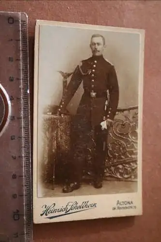 tolles altes CDV Foto - Portrait eines Soldaten  Schützenschnur - Altona 