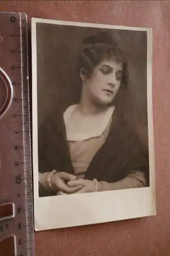 tolles altes Foto - Schauspielerin Hansi ?? Signaturen von einem Graf usw. 1923