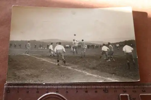 tolles altes Foto - Fussballspiel - Fussball -  20-30er Jahre - Ort ??