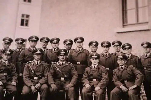 tolles altes Gruppenfoto Soldaten Luftwaffe Wolfenbüttel 