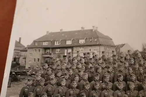 tolles altes Kompanie Foto - April 1940  in der O.U. R  ???