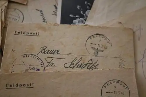 29 alte Feldpostbriefe  FPNr. 43568 bis 03- 1945 u. FPNr. 40779