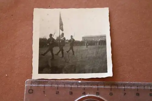 tolles altes Foto - Soldaten Parade ?  Fahne  - Hagen 