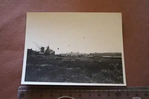 tolles altes Foto - MS Bremen in Bremerhafen  20er Jahre ?