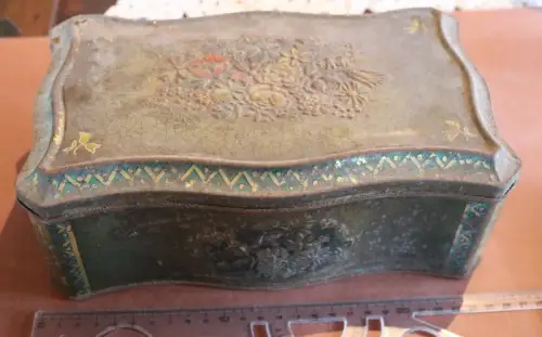 alte Haribo Lakritz Blechdose  30-50er Jahre ??? Scheunenfund ungereinigt