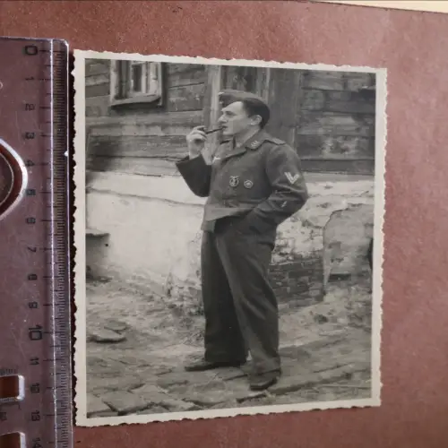 tolles altes Foto - Portrait Soldat mit Flakkampfabzeichen 