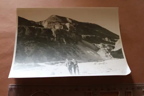 tolles altes Foto - zwei Männer in Uniform ?? Piloten ?? Banat ?? 30-40er Jahre