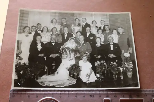 tolles altes Foto Hochzeitsgesellschaft Soldaten - Veteran mit Orden Königsberg