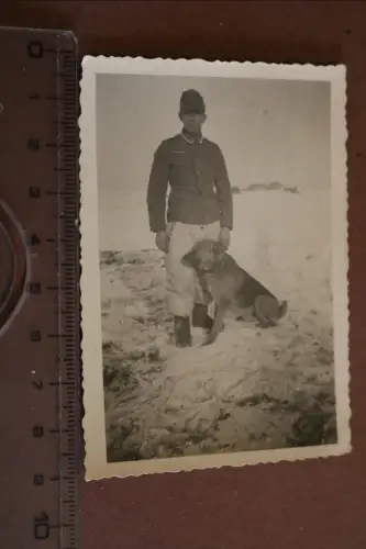 tolles altes Foto - Soldat Wintertarn mit deutschen Schäferhund 