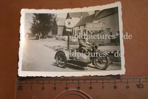 tolles altes Foto - Krad mit Beiwagen - Schilder Stab Rettenmeier - Gognies-Chau