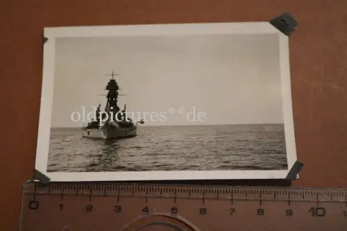 tolles altes Foto - amerikanisches Schlachtschiff Oklahoma vor Bilbao 30-40er Ja